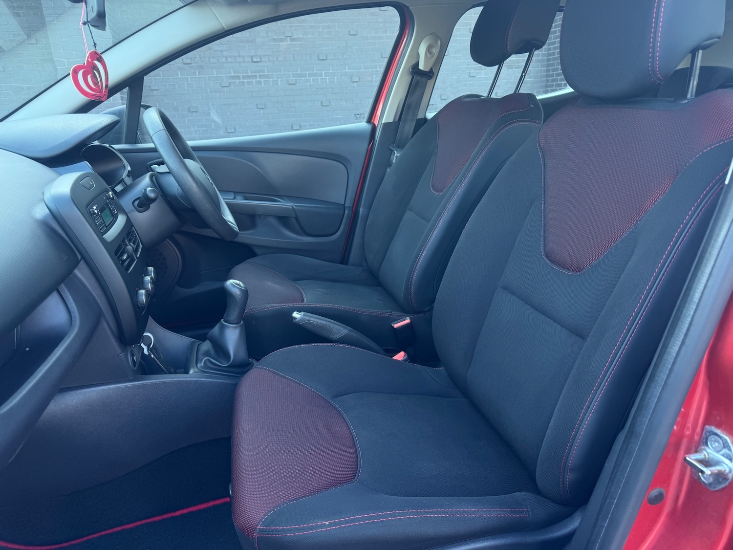 Used Renault Clio 2016 for sale - 77947113: Photo 18