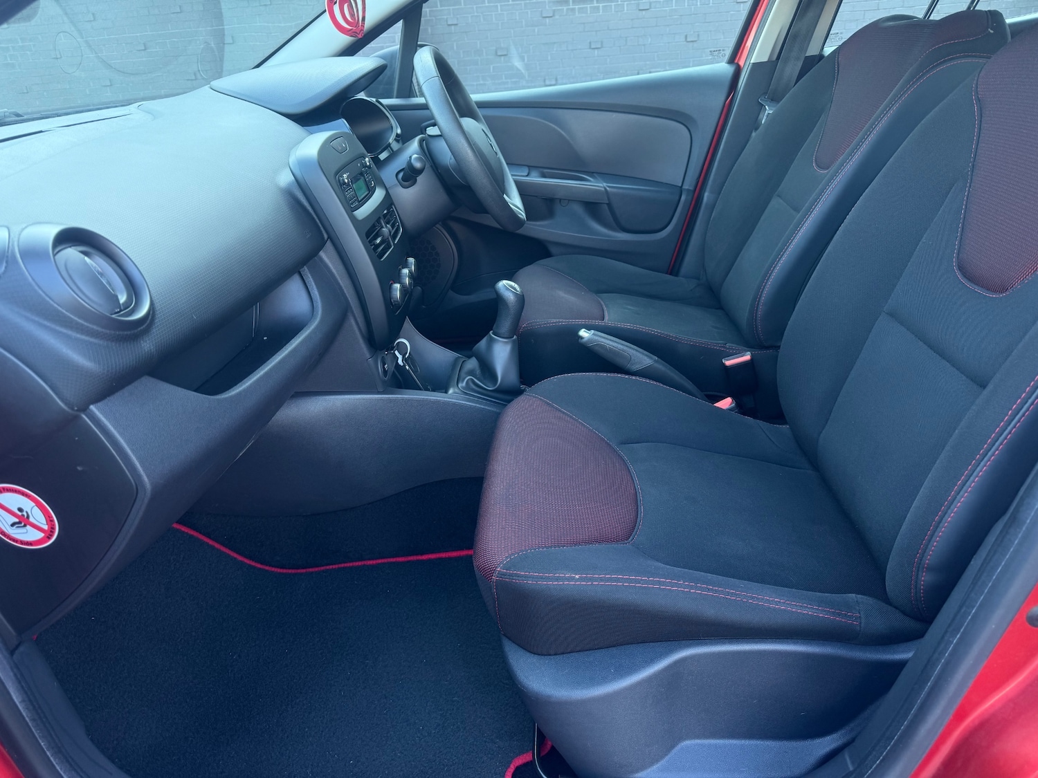 Used Renault Clio 2016 for sale - 77947113: Photo 19