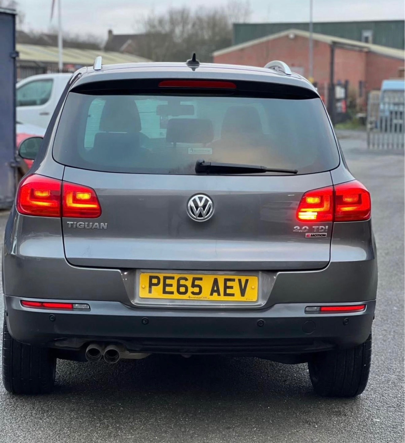 Used Volkswagen Tiguan 2015 for sale - 77438531: Photo 2