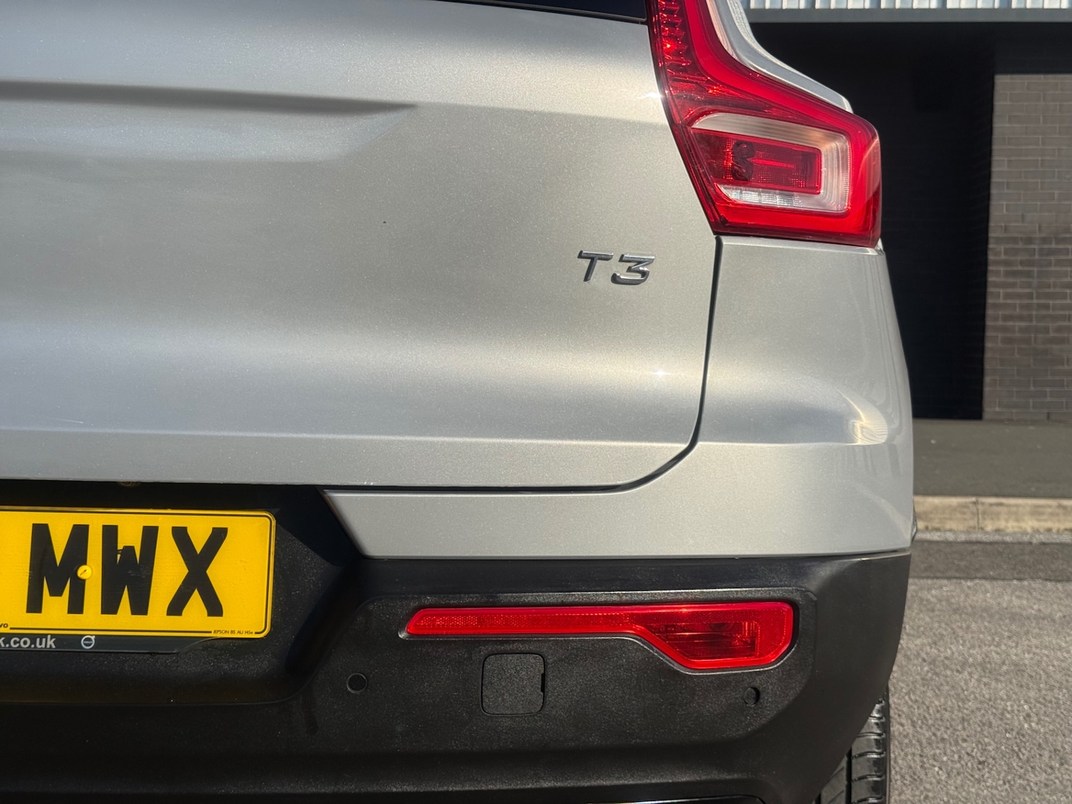 Used Volvo XC40 2023 for sale - 77213361: Photo 32