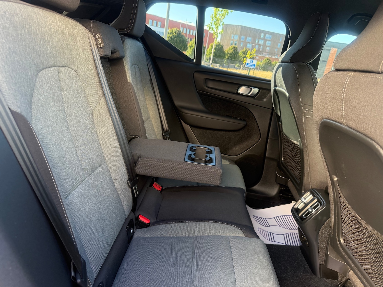 Used Volvo XC40 2023 for sale - 77213361: Photo 41