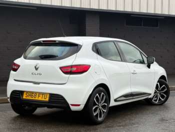 Used Renault Clio 2018 for sale - 74956489: Photo