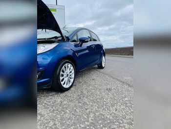 Used Ford Fiesta 2016 for sale - 75899735: Photo