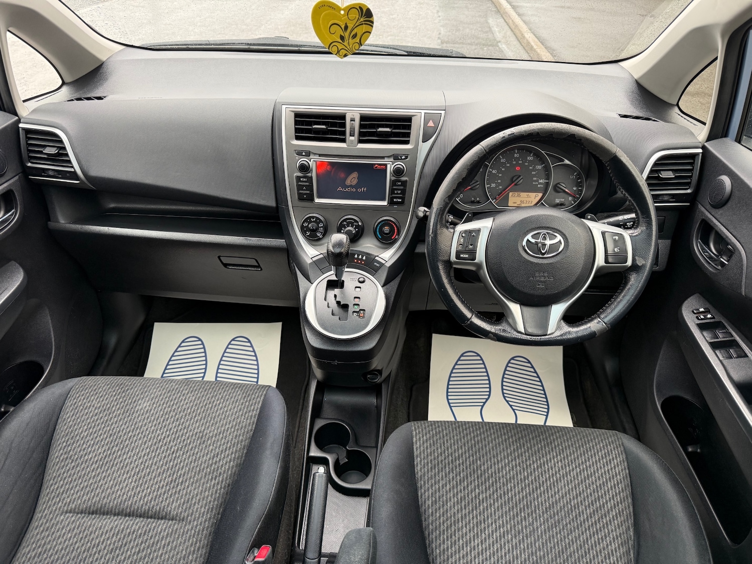 Used Toyota Verso 2011 for sale - 77851687: Photo 9