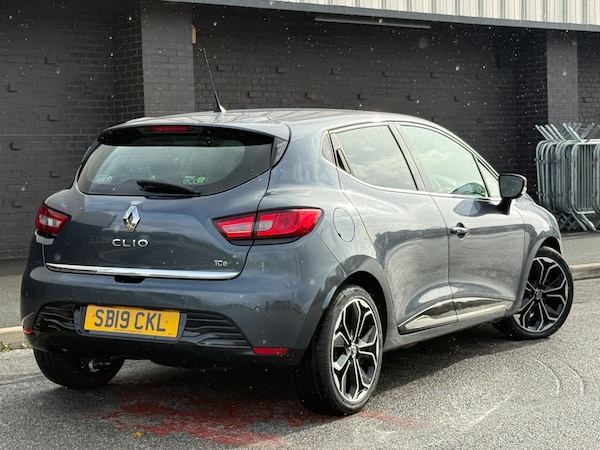 Used Renault Clio 2019 for sale - 76298105: Photo 5