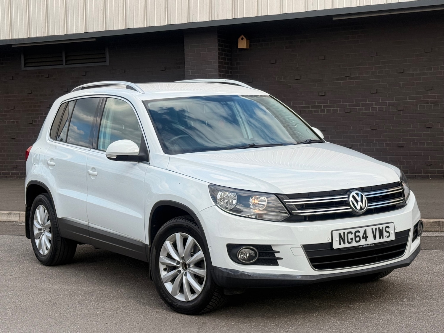 Used Volkswagen Tiguan 2015 for sale - 76501711: Photo 1
