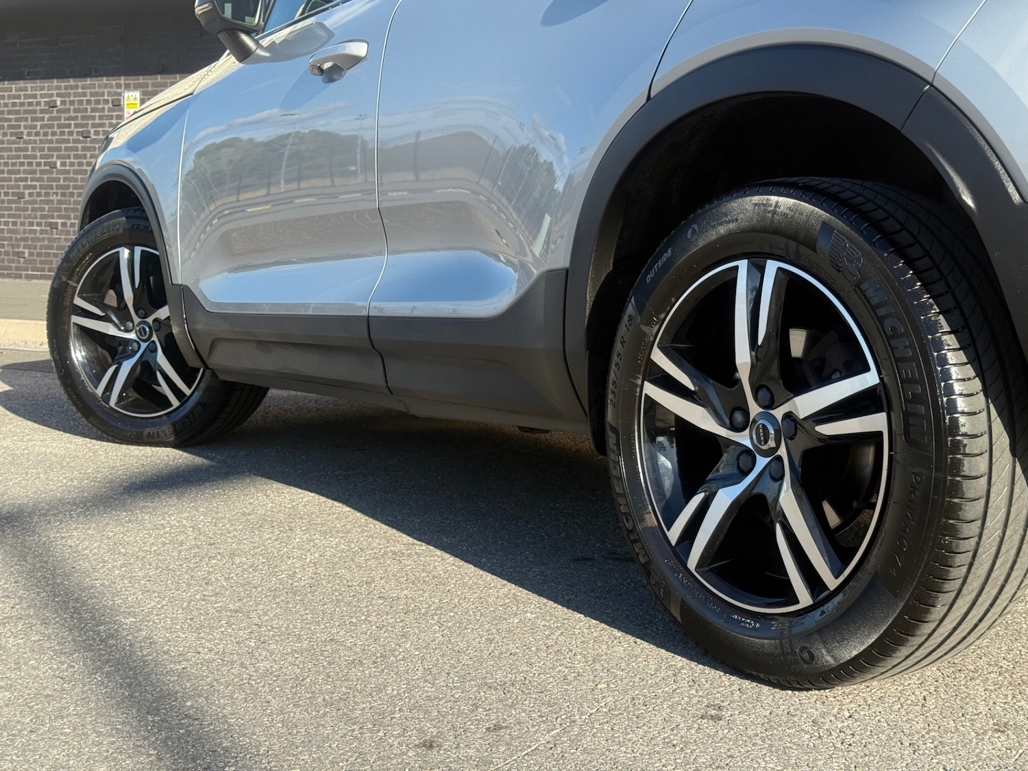 Used Volvo XC40 2023 for sale - 77536256: Photo 23