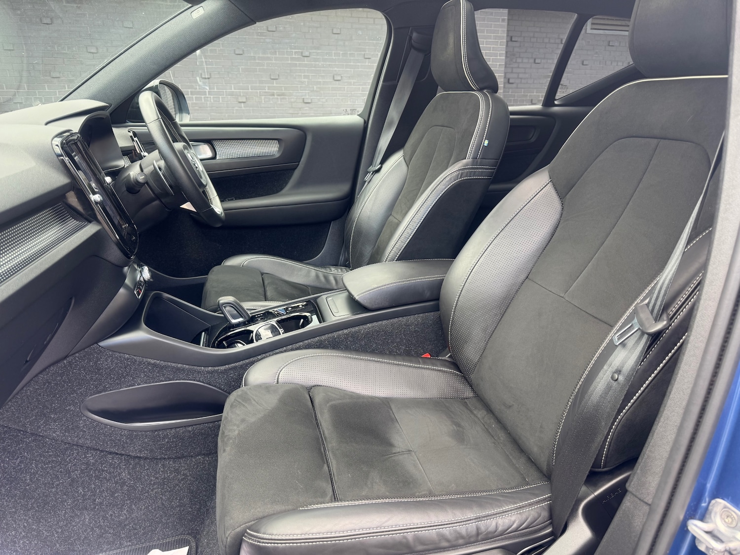 Used Volvo XC40 2020 for sale - 76511140: Photo 32