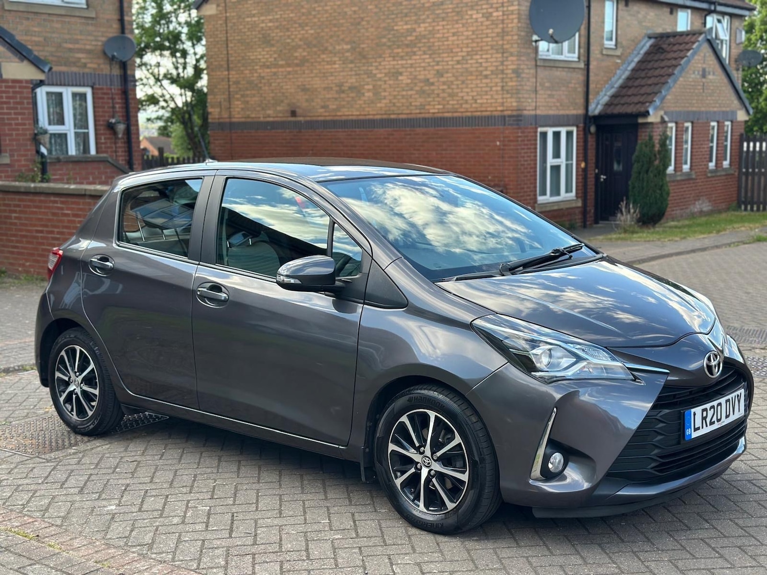 Used Toyota Yaris 2020 for sale - 76511146: Photo 3
