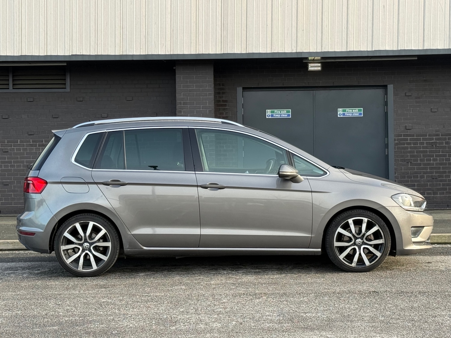 Used Volkswagen Golf SV 2015 for sale - 78137383: Photo 8