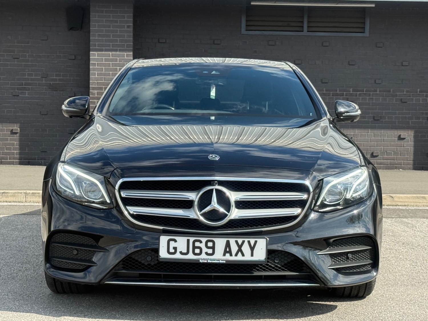 Used Mercedes-Benz E Class 2019 for sale - 77974301: Photo 3