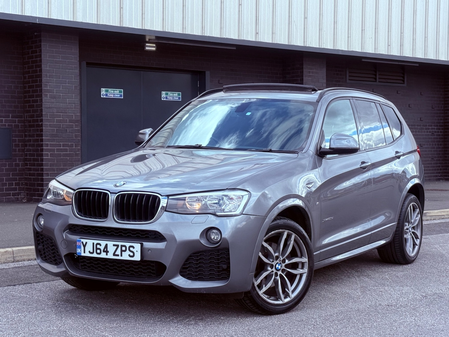 Used BMW X3 2014 for sale - 76602758: Photo 2