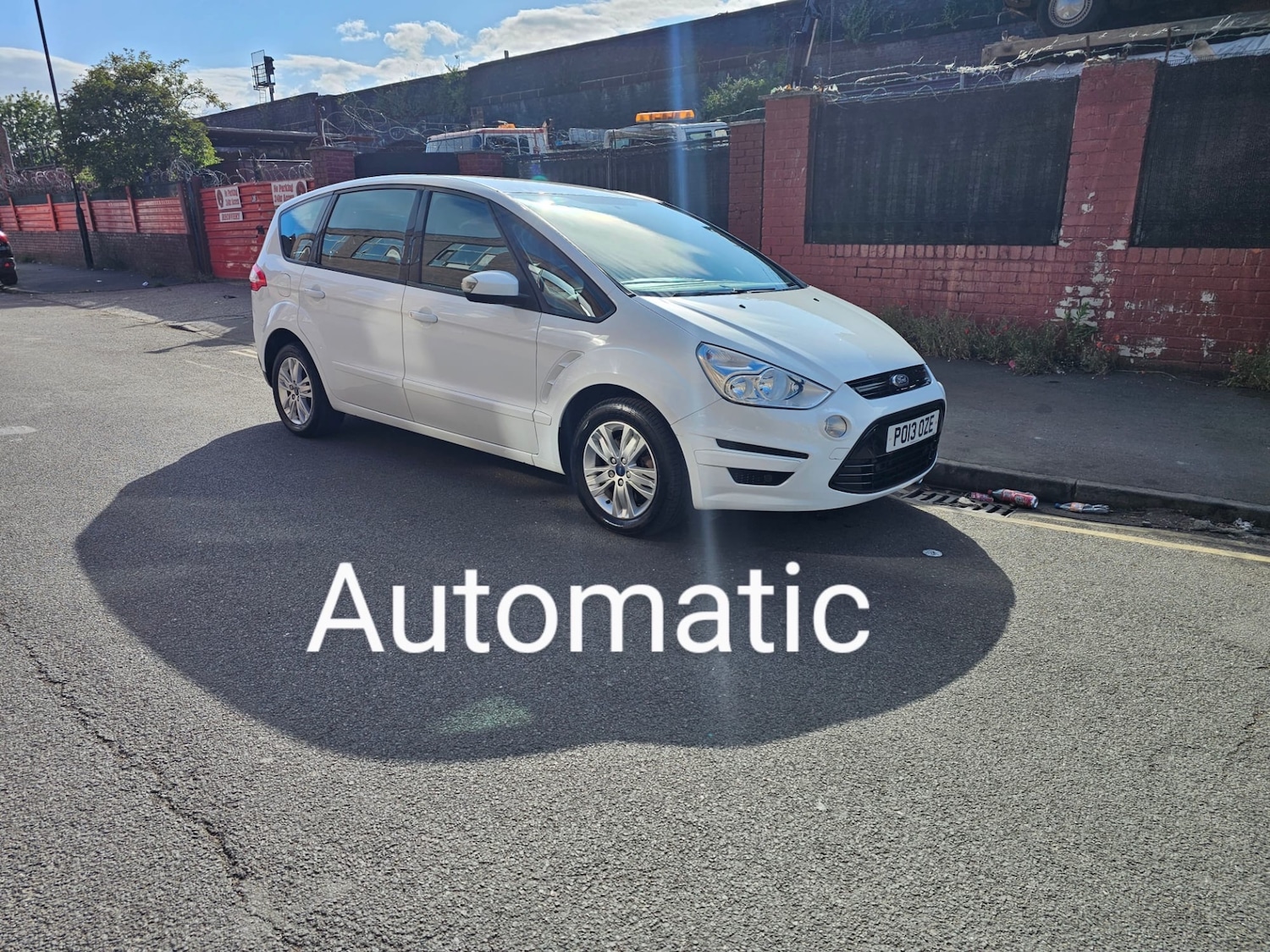 Used Ford S-Max 2013 for sale - 76378956: Photo 2