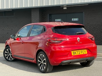 Used Renault Clio 2023 for sale - 75542581: Photo