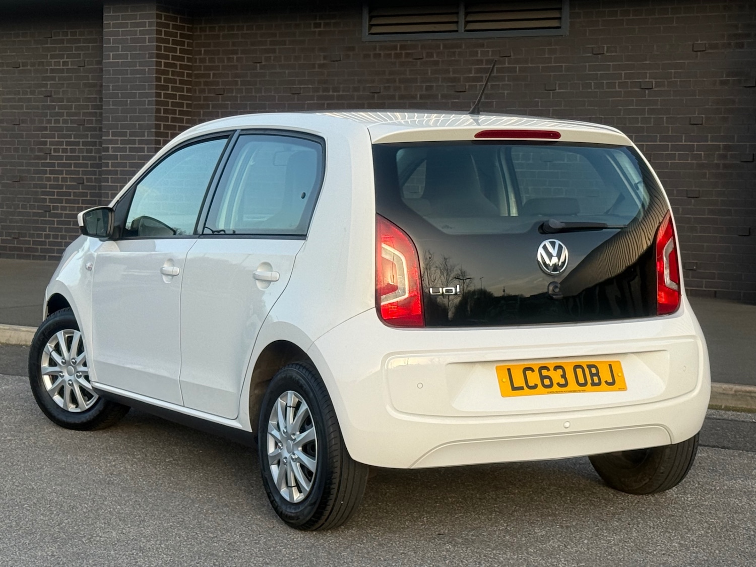Used Volkswagen up! 2013 for sale - 78043166: Photo 4