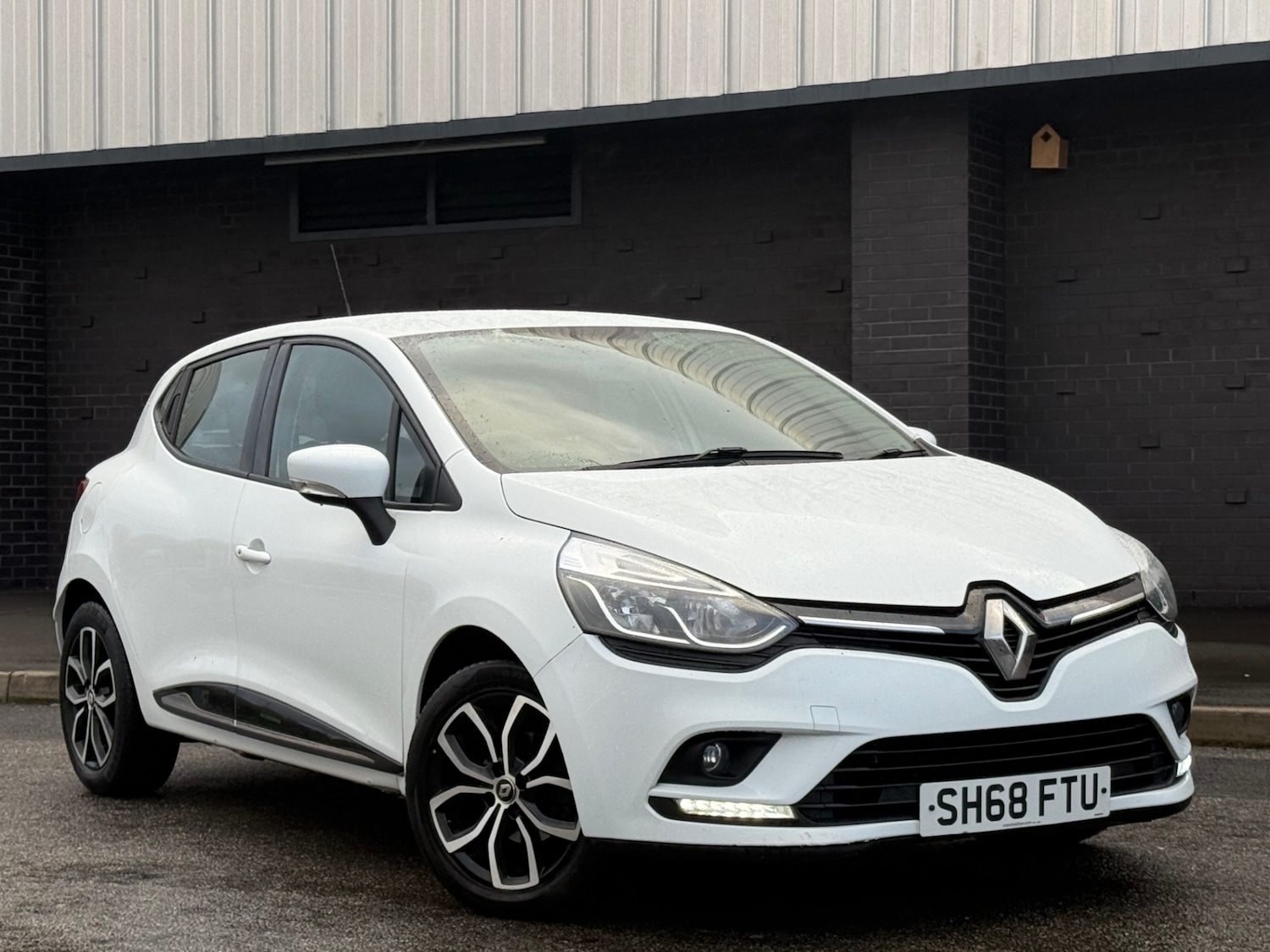 Used Renault Clio 2018 for sale - 77964729: Photo 1