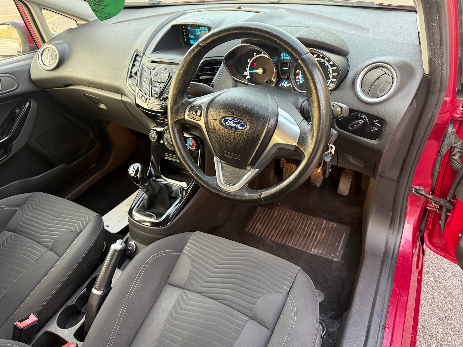 Used Ford Fiesta 2015 for sale - 76987020: Photo 11