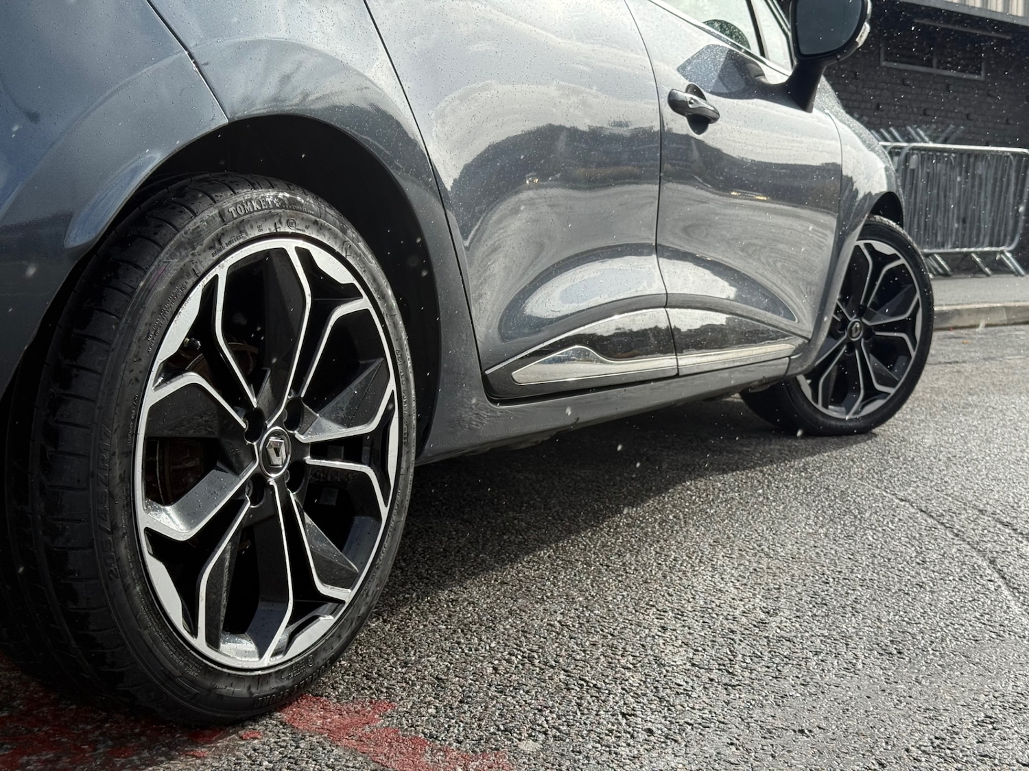 Used Renault Clio 2019 for sale - 76149911: Photo 24