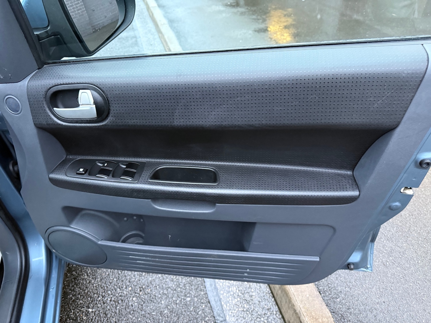 Used Mitsubishi Colt 2009 for sale - 77547741: Photo 12