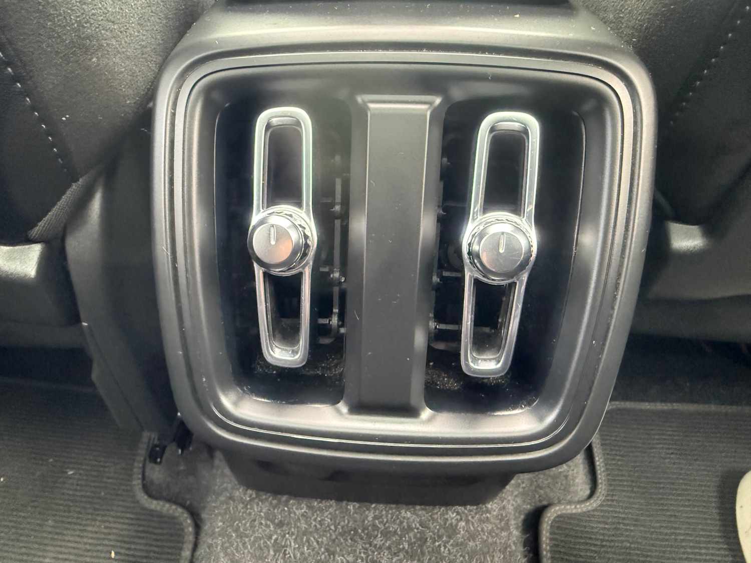 Used Volvo XC40 2020 for sale - 77228277: Photo 34