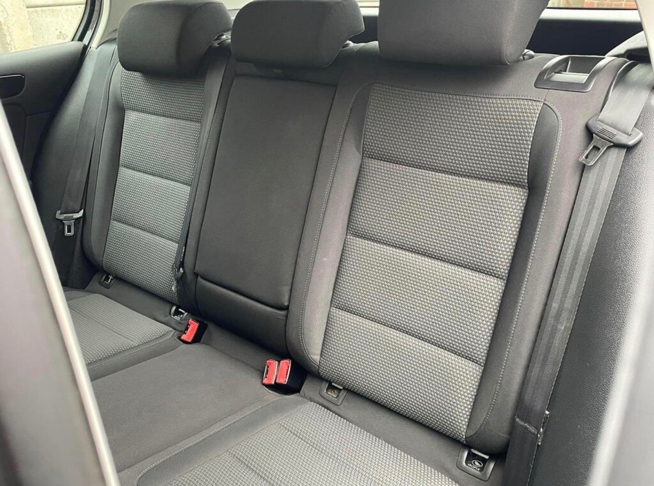 Used Volkswagen Golf 2011 for sale - 77831605: Photo 10