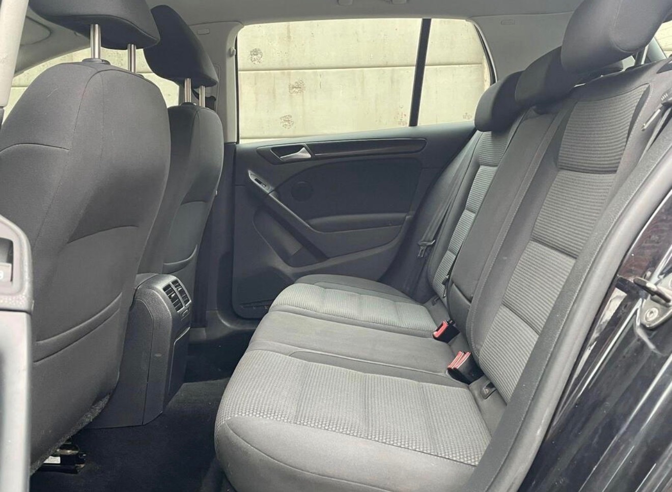 Used Volkswagen Golf 2011 for sale - 77831605: Photo 12