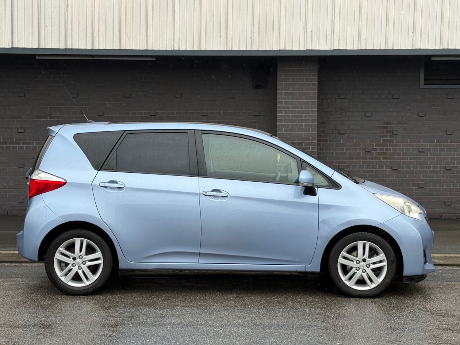 Used Toyota Verso 2011 for sale - 77619425: Photo 7