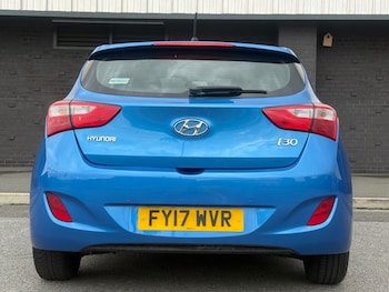 Used Hyundai i30 2017 for sale - 79105173: Photo