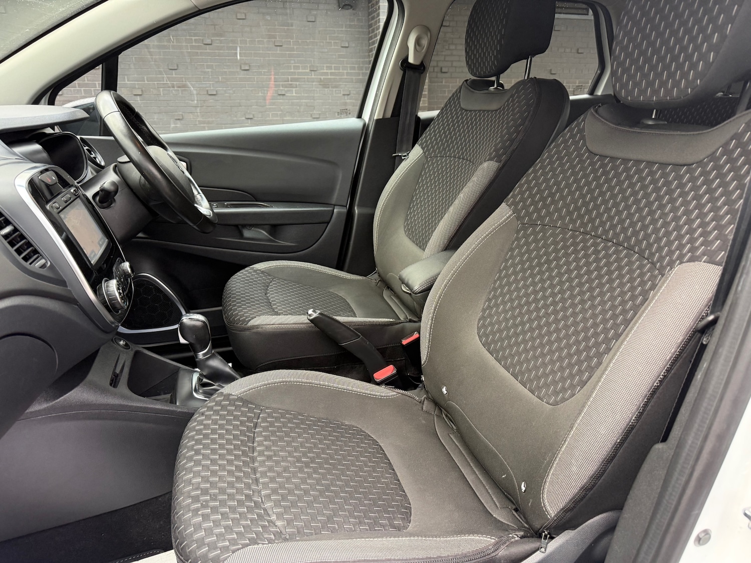 Used Renault Captur 2018 for sale - 77536414: Photo 16