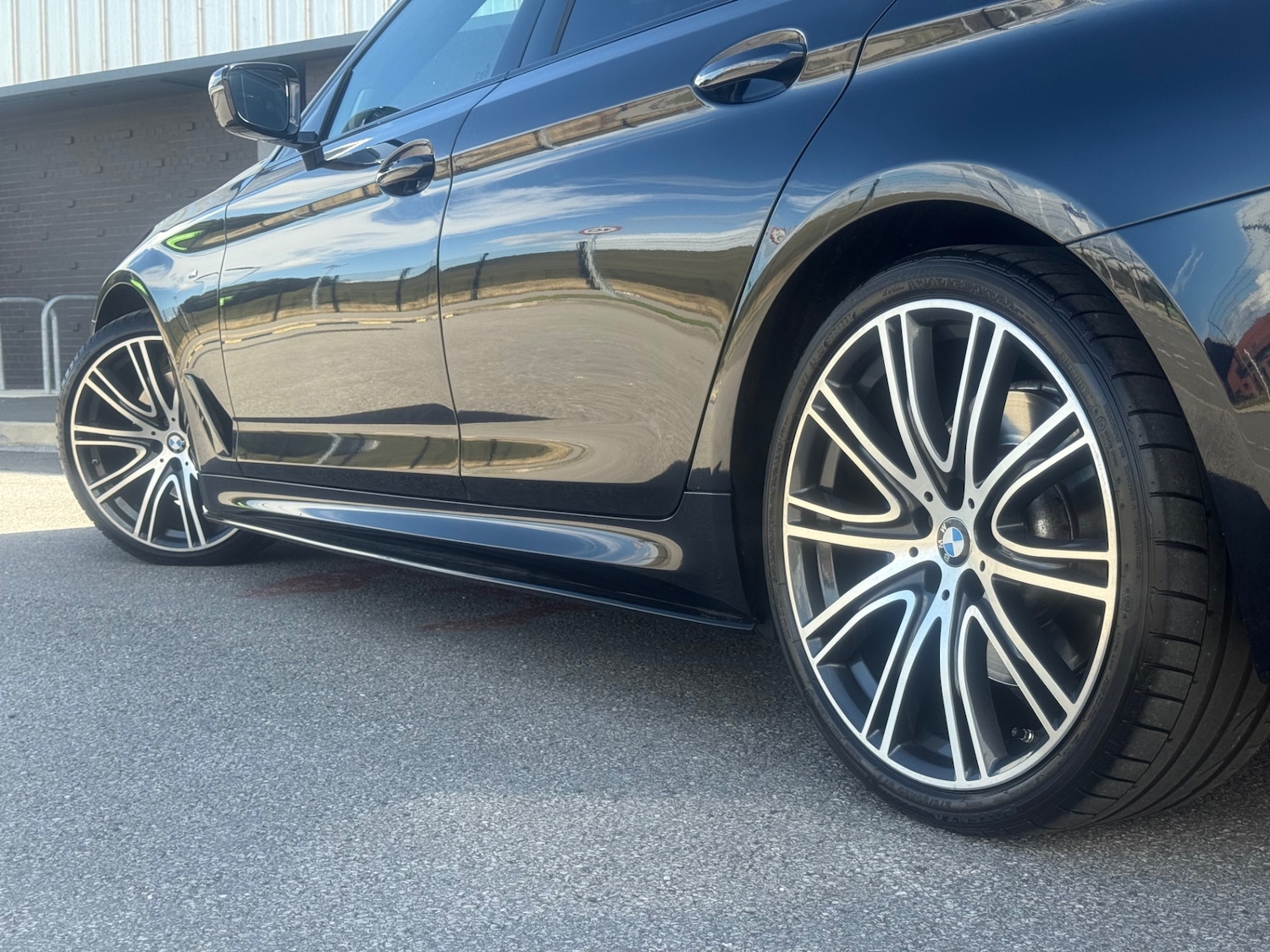 Used BMW 5 Series 2019 for sale - 76298014: Photo 1