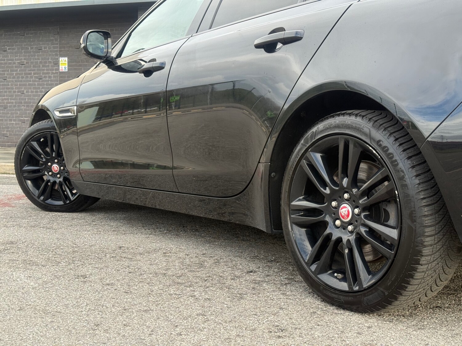 Used Jaguar XE 2017 for sale - 78112393: Photo 20