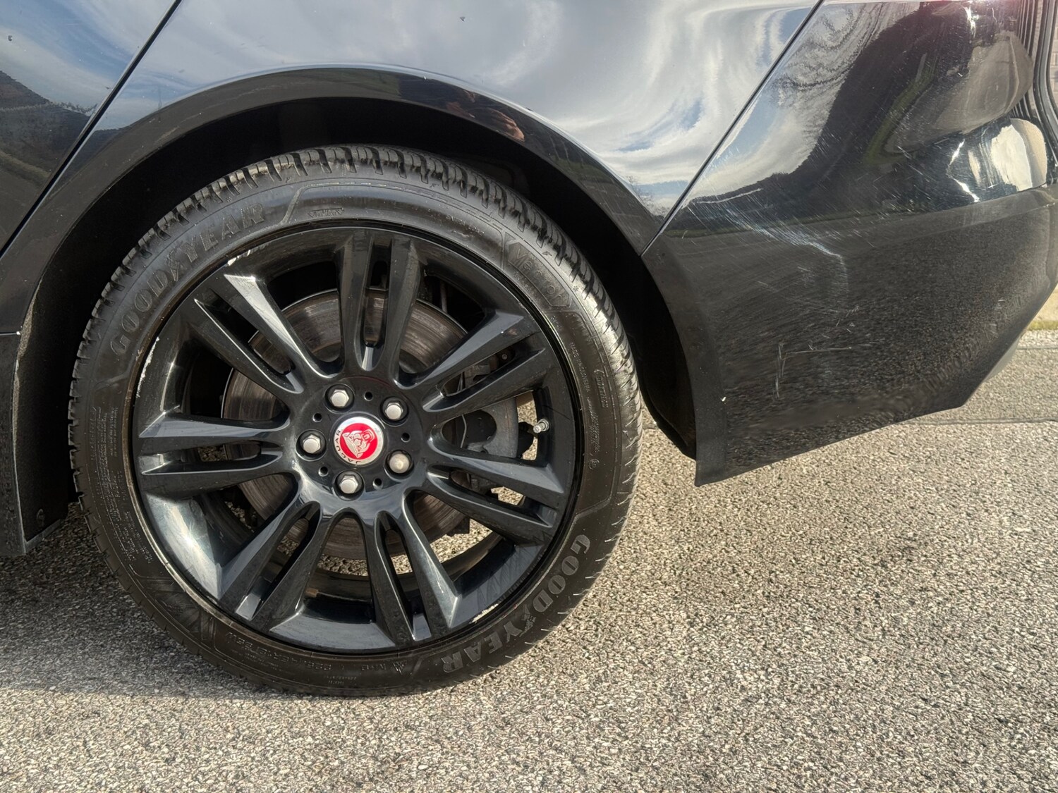 Used Jaguar XE 2017 for sale - 78112393: Photo 25