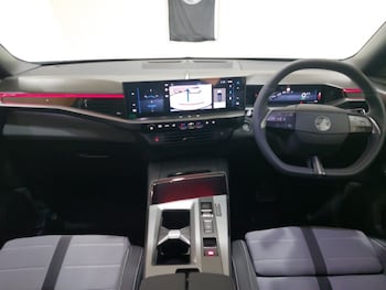Used Vauxhall Grandland 2025 for sale - 76165561: Photo 2
