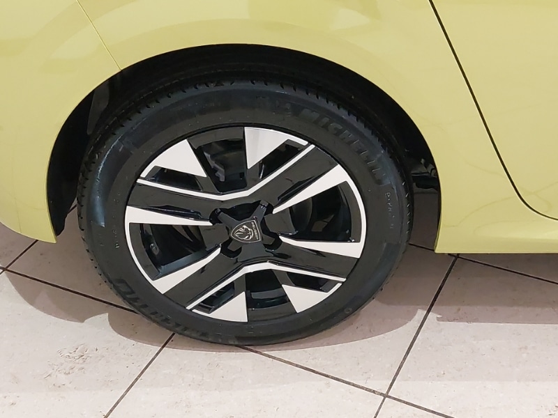 Used Peugeot 208 2025 for sale - 76483423: Photo 12