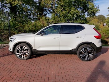 Used Volvo XC40 2024 for sale - 77224601: Photo