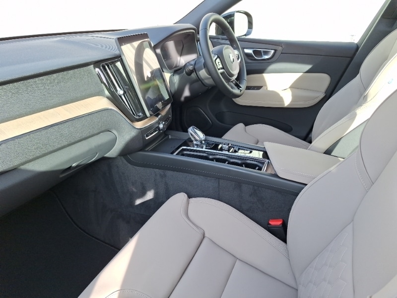Used Volvo XC60 2025 for sale - 77580729: Photo 5