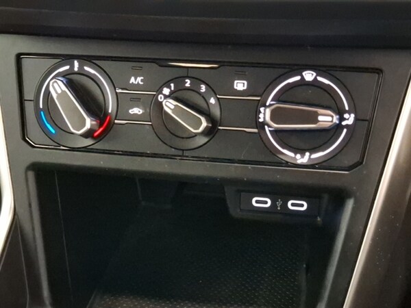 Used Volkswagen Polo 2024 for sale - 76237541: Photo 12