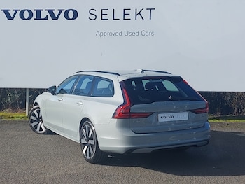 Used Volvo V90 2025 for sale - 77955945: Photo