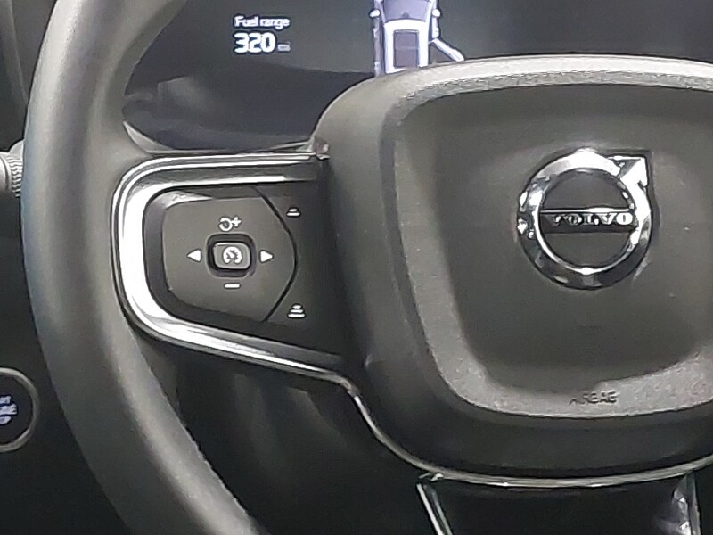 Used Volvo XC40 2024 for sale - 77876825: Photo 11