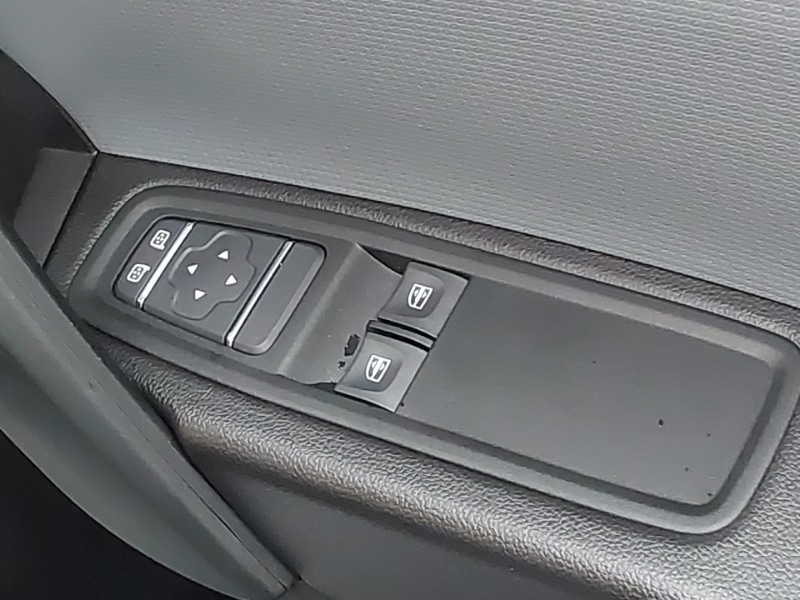 Used Renault Clio 2025 for sale - 77147153: Photo 12