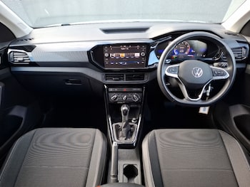 Used Volkswagen T-Cross 2024 for sale - 78595700: Photo