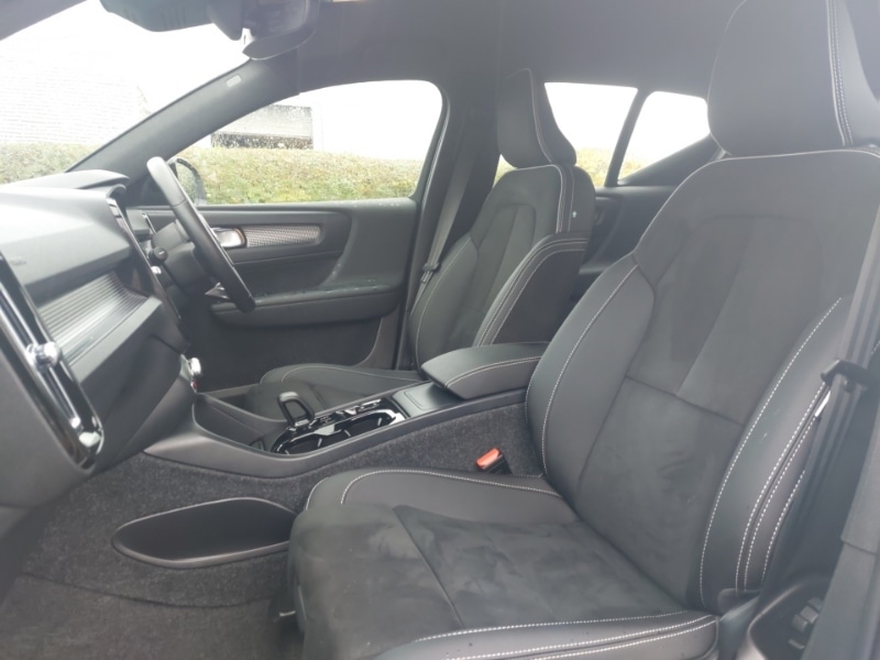 Used Volvo XC40 2024 for sale - 77652887: Photo 5