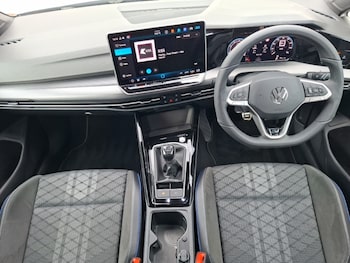 Used Volkswagen Golf 2025 for sale - 79376124: Photo