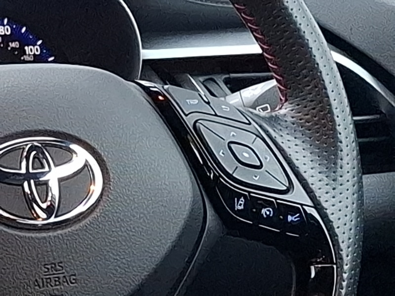 Used Toyota C-HR 2022 for sale - 76544105: Photo 11