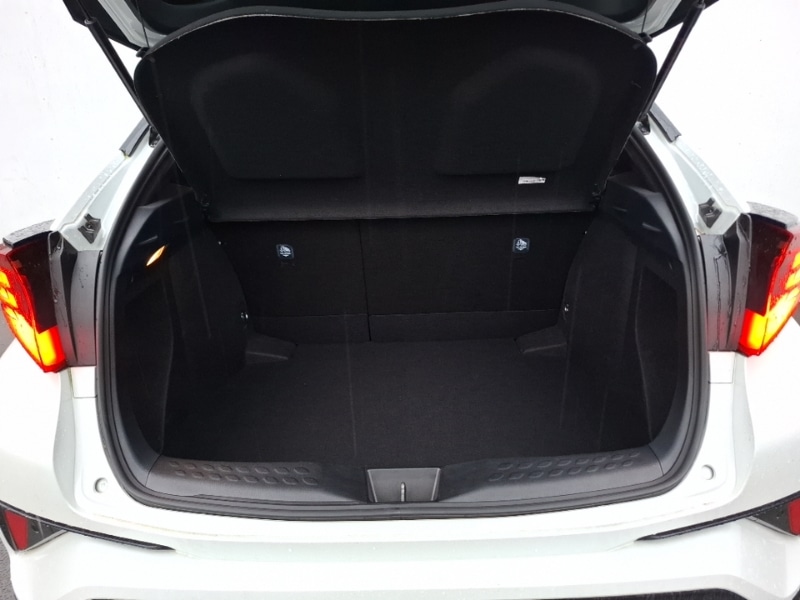 Used Toyota C-HR 2022 for sale - 76544105: Photo 8