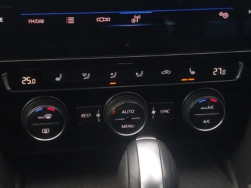 Used Volkswagen Passat 2020 for sale - 76325189: Photo 11