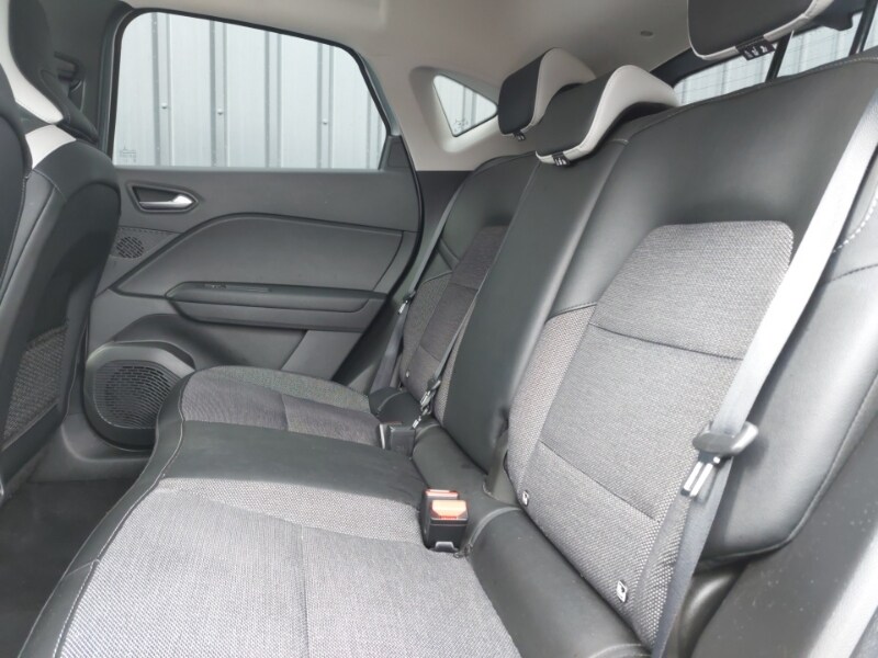 Used Renault Captur 2023 for sale - 77950091: Photo 6