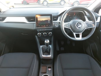 Used Renault Captur 2021 for sale - 76644419: Photo
