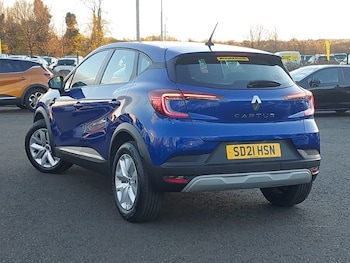 Used Renault Captur 2021 for sale - 76644419: Photo