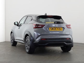 Used Nissan Juke 2024 for sale - 76351360: Photo